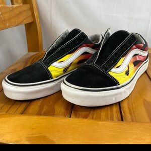 Vtg Old school Flame Off the Wall Vans sneakers